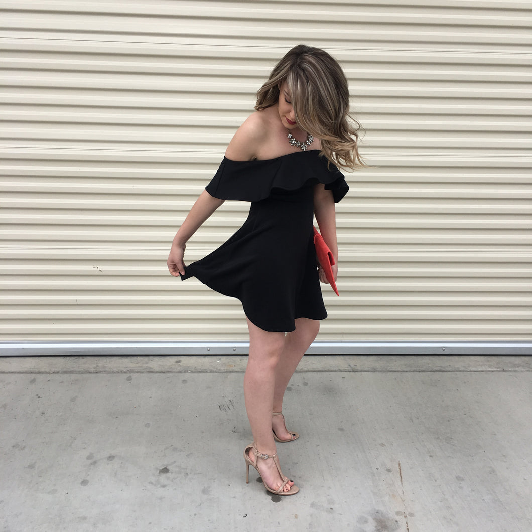 Kinleigh Ruffle Off-Shoulder Dress